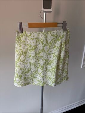 Beginning Boutique Green and White Floral Mini Skirt